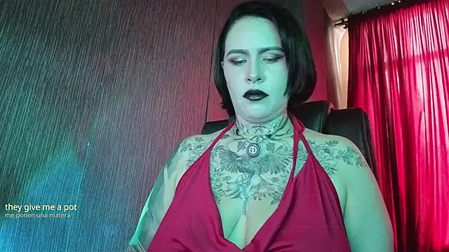 Snapshot of Mistressolivia07 chatting on 8, 5, 2026 Mistressolivia07 online show from 8, 5, 2026