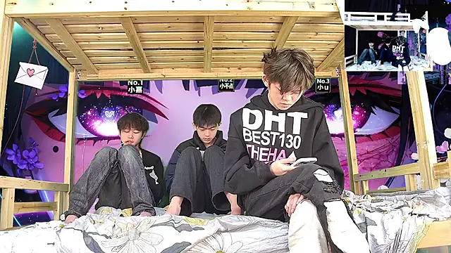 Snapshot of xiaohuangren01 chatting on 5, 2, 2026 xiaohuangren01 online show from 5, 2, 2026