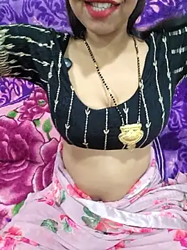 Snapshot of VikasViralStudios chatting on 5, 5, 2026 VikasViralStudios online show from 5, 5, 2026