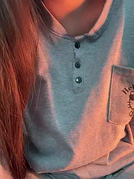 Snapshot of Donna9696 chatting on 4, 2, 2026 Donna9696 online show from 4, 2, 2026