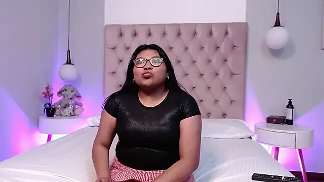 Kiri Black  online show from 16, 1, 2026