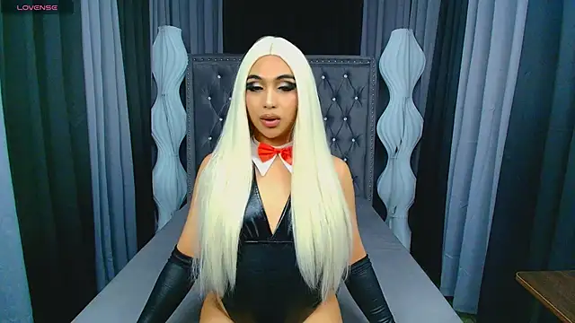 Clea Moore online show from 6, 2, 2026