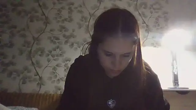 NyraLuna online show from 18, 5, 2026