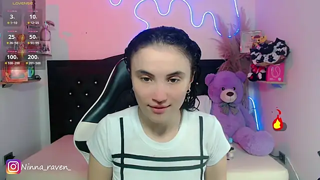 Snapshot of AriaDark chatting on 13, 6, 2026 AriaDark online show from 13, 6, 2026