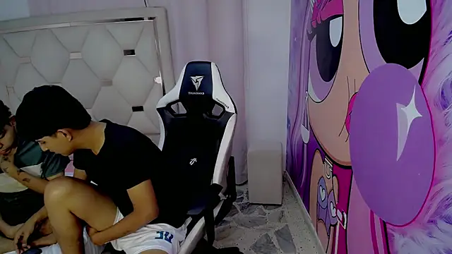 Snapshot of Maxwell_boys chatting on 4, 2, 2026 Maxwell boys online show from 4, 2, 2026