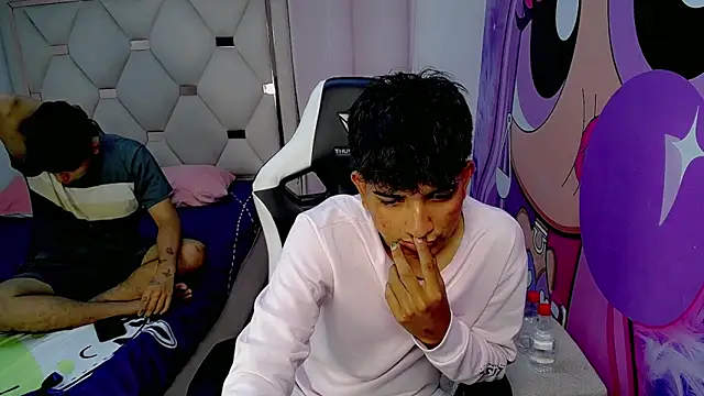 Snapshot of Maxwell_boys chatting on 9, 2, 2026 Maxwell boys online show from 9, 2, 2026