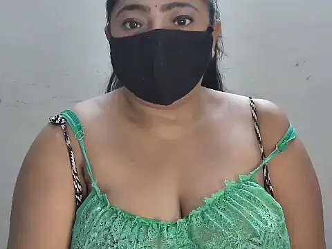Snapshot of GaggingGirl_ chatting on 31, 5, 2026 GaggingGirl online show from 31, 5, 2026