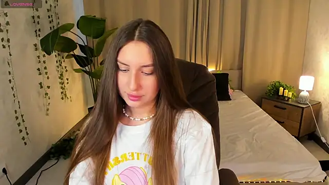 Celine Coello online show from 31, 3, 2026