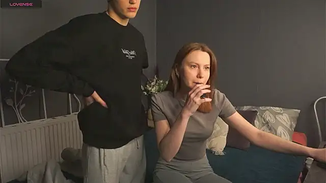 Lola Raivis  online show from 6, 3, 2026