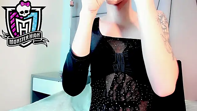 Miss-Saraii online show from 6, 4, 2026