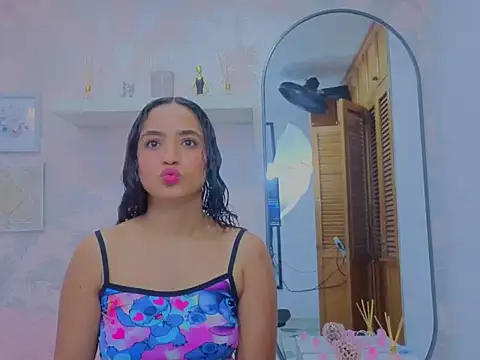 Snapshot of Emma_Thompssonn chatting on 21, 2, 2026 Emma Thompssonn online show from 21, 2, 2026