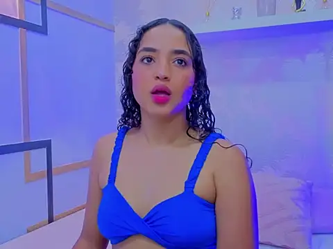 Snapshot of Emma_Thompssonn chatting on 28, 2, 2026 Emma Thompssonn online show from 28, 2, 2026