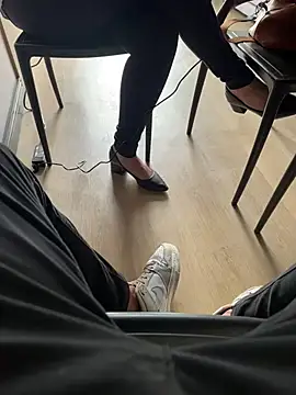 Novinho Pauzudo 18cm online show from 6, 3, 2026