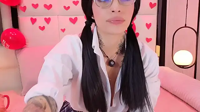 JuneCollins online show from 15, 2, 2026