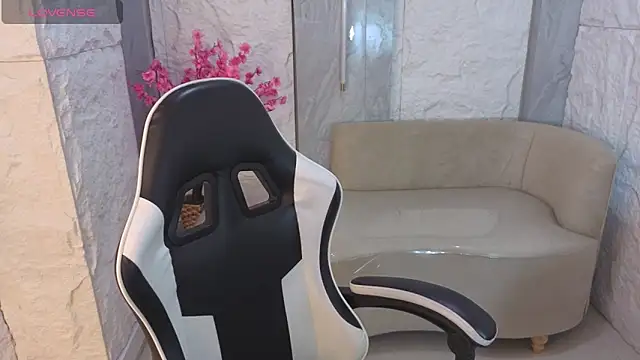 Aliz Cooper Tx online show from 4, 2, 2026