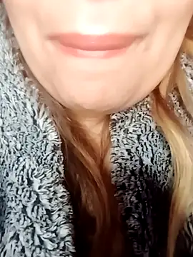 Naughty-Yousra online show from 6, 3, 2026