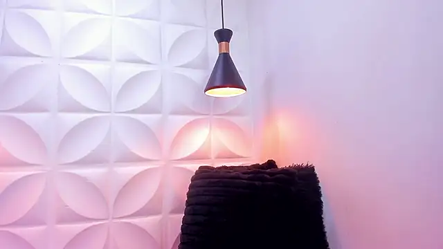 Snapshot of zaira_skinny chatting on 20, 6, 2026 zaira skinny online show from 20, 6, 2026