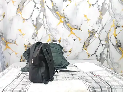 indiankitty4u69 online show from 19, 1, 2026