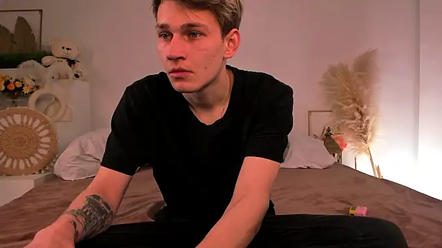 Volan Starts online show from 25, 2, 2026