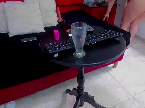 SalomeEvanz online show from 3, 6, 2026