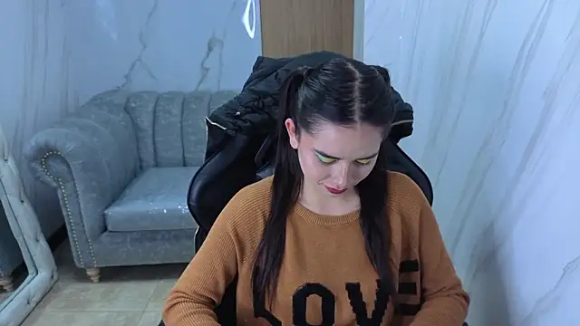 Qetsyah tf online show from 23, 2, 2026