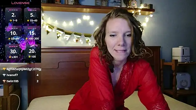 Daisy Lovely online show from 19, 2, 2026