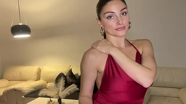 RoxelleSilvara69 online show from 5, 7, 2026