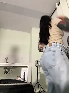 KathiaJenner online show from 24, 2, 2026