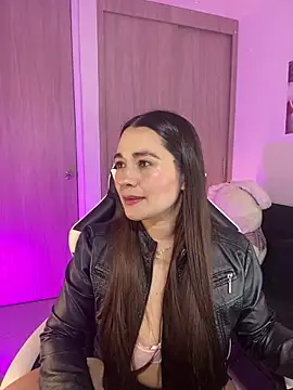 saray mendozaa online show from 2, 6, 2026