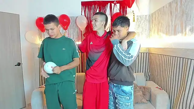 Snapshot of friendslikeplay chatting on 14, 2, 2026 friendslikeplay online show from 14, 2, 2026