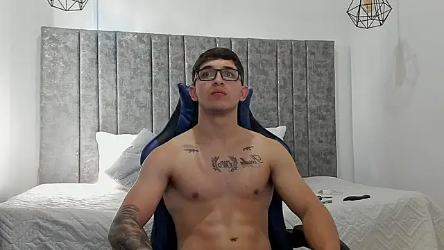 Calvin Hunter online show from 4, 2, 2026