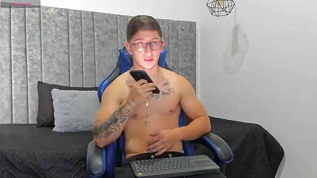 Calvin Hunter online show from 13, 4, 2026