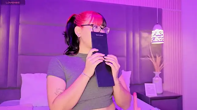 EllieNeptune  online show from 22, 2, 2026