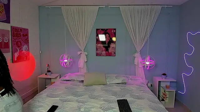 Snapshot of naomi_campell chatting on 4, 2, 2026 naomi campell online show from 4, 2, 2026