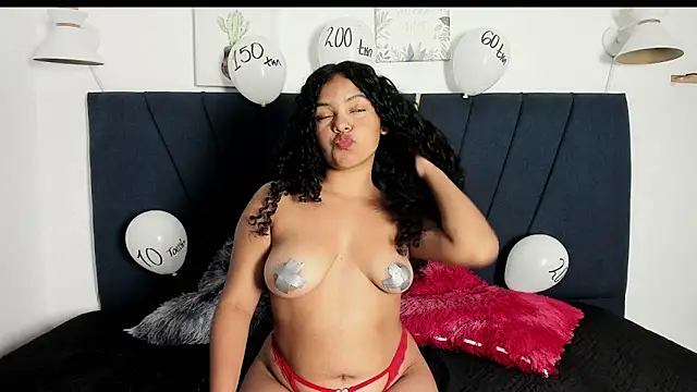 Snapshot of candy18_ho chatting on 6, 2, 2026 candy18 ho online show from 6, 2, 2026