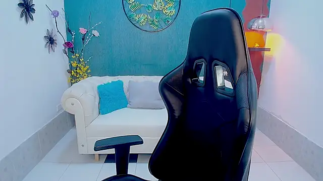 mayli marie online show from 2, 4, 2026