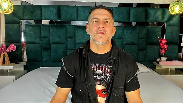 Snapshot of ViceSweet chatting on 2, 2, 2026 ViceSweet online show from 2, 2, 2026