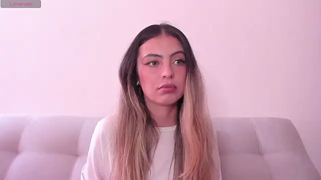 Fernanda aaaa online show from 3, 6, 2026