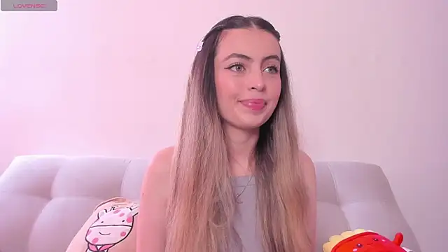 Fernanda aaaa online show from 3, 7, 2026