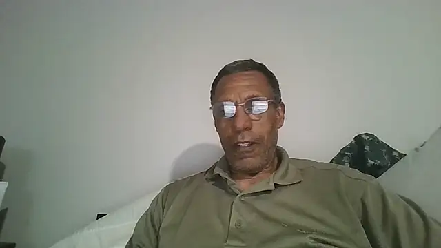 swimmer2496 online show from 20, 4, 2026