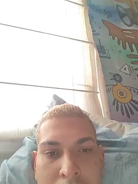 Ernesto23415 online show from 4, 2, 2026