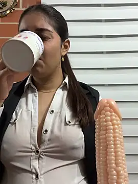 A-uroora online show from 28, 3, 2026