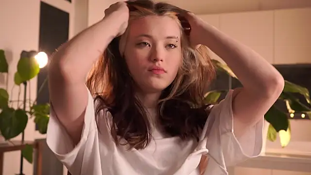 Snapshot of EleniRoeber chatting on 25, 2, 2026 EleniRoeber online show from 25, 2, 2026