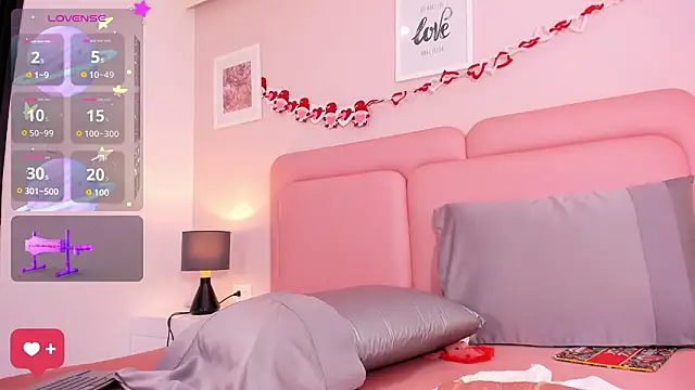 sexy curlylady online show from 15, 2, 2026