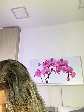 JuliaColemann online show from 30, 5, 2026