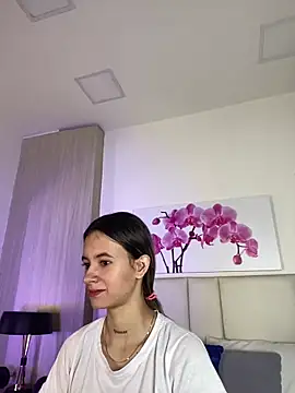 Snapshot of JuliaColemann chatting on 2, 6, 2026 JuliaColemann online show from 2, 6, 2026