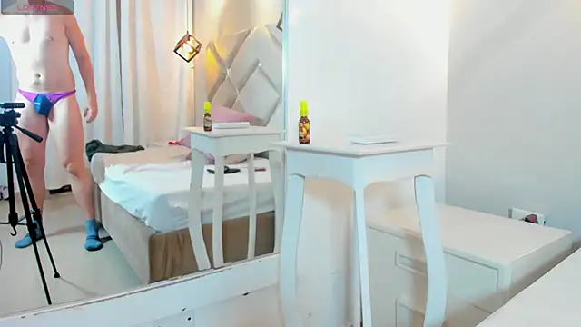 Angel Sanzz online show from 17, 2, 2026