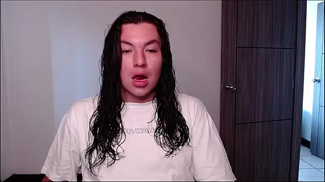 Snapshot of Yigolo__ chatting on 10, 7, 2026 Yigolo online show from 10, 7, 2026