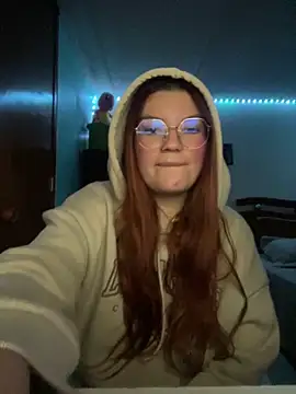 Snapshot of Vixroy7 chatting on 1, 2, 2026 Vixroy7 online show from 1, 2, 2026