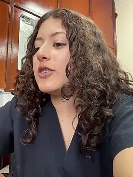 Snapshot of lizzy_luminair chatting on 17, 2, 2026 lizzy luminair online show from 17, 2, 2026